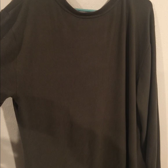 Lisa Rinna-knit top - Picture 4 of 5